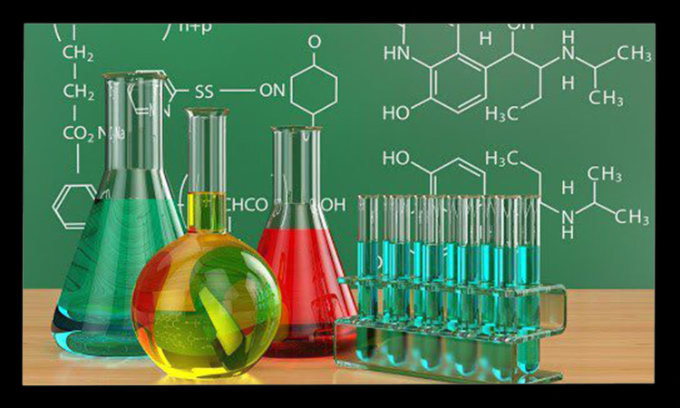 حلالهای آلی بر اساس ساختار شیمیایی چند دسته می شوند؟