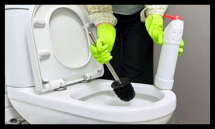 تمیز کردن توالت